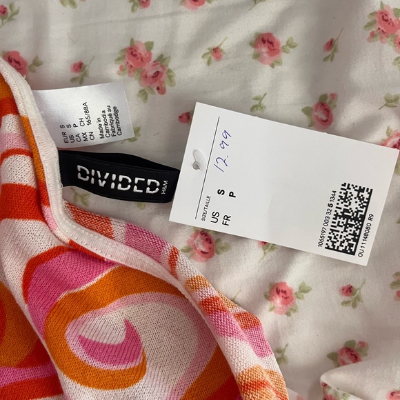 H&M dress - Picture 3 of 3